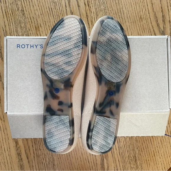 The Flat Rothy’s - Size 9 - Picture 4 of 16